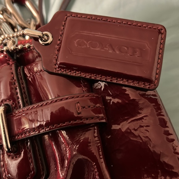Patent Leather red used coach bag some wear scratches.Still nice,pouches in it. - Picture 3 of 16